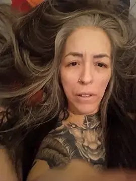 Stripchat Free Porn Cam of vamporasuccubus19777