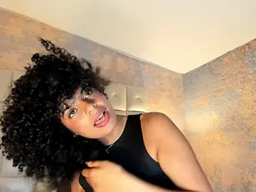 Stripchat Best Webcam of SheyLopez