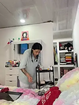 Stripchat Live Sex of Marianahb-e