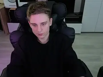 Stripchat Sex Cam of angryzan