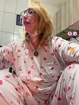 Stripchat Free Live Porn of RAIRAsexy
