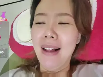 Stripchat Free Live Porn of sallycui