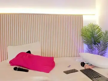 Stripchat Free Live Porn of Milu_blossom