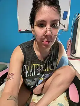 Stripchat Adult Webcam of MysticKitty7