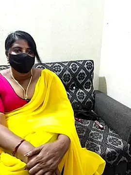 Stripchat Adult Webcam of Siri_telugutamil95