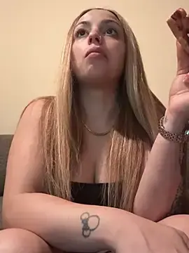 Stripchat Free Live Porn of Noeliagglow
