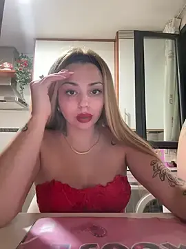 Stripchat Live Sex Cam of Noeliagglow