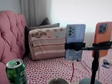 Stripchat Sex Cam of squirtgame