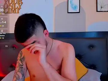Stripchat Sex Cam of Boy_Mathew