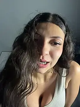 Stripchat Free Porn Cam of arieel__722