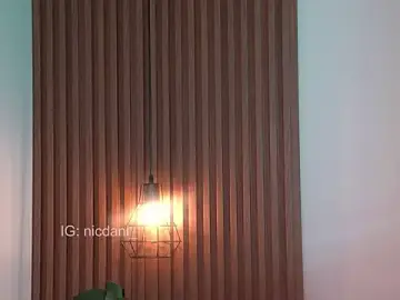 Stripchat Adult Webcam of nicdani_1