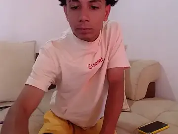Stripchat Live Sex Cam of waner_thom