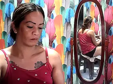 Stripchat Free Porn Cam of Simplewild21
