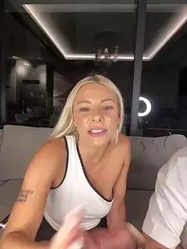 Stripchat Nude Webcam of SexOnMyLvL