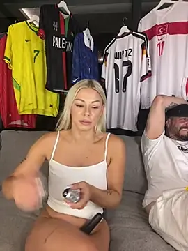 Stripchat Free Porn Cam of SexOnMyLvL
