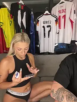 Stripchat Live Sex Cam of SexOnMyLvL
