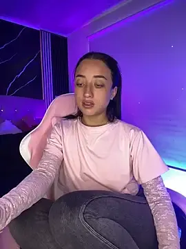 Stripchat Sex Cam of Ady_18