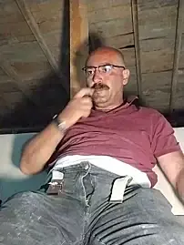Stripchat Live Sex of masculine_bear_daddy
