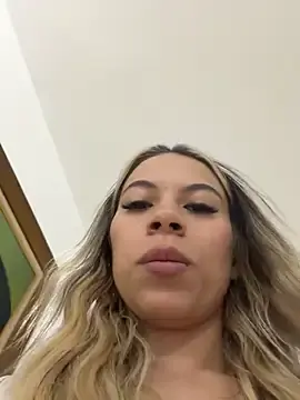 Stripchat Free Porn Cam of Mia_Rosee1