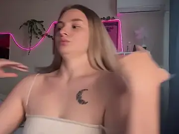 Stripchat Live Sex Cam of VibeVi