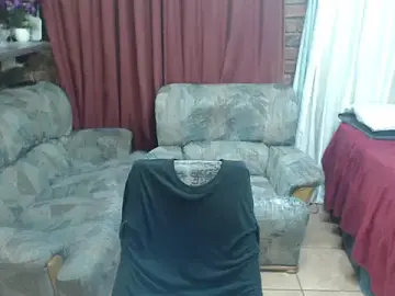Stripchat Best live sex cam show of top2bottom4u