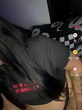 Stripchat Nude Webcam of Miss_CurvesXXX