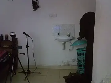 Stripchat Sex Cam of Thee_Biggest