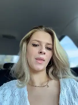 Stripchat Free Porn Cam of Love_Bri