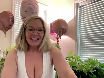 Stripchat Free Live Porn of Milf_Goddess
