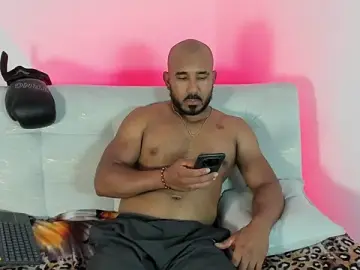 Stripchat Live Porn of LeoCarter_