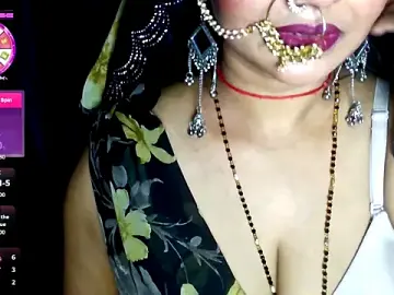 Stripchat Sex Cam of Pyari1