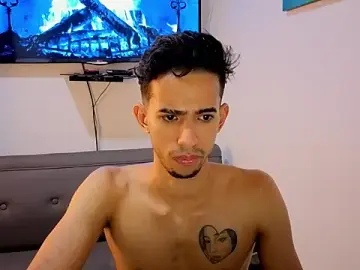 Stripchat Live Sex Cam of alexandro260