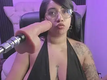 Stripchat Best Webcam of Sexy_cristall_