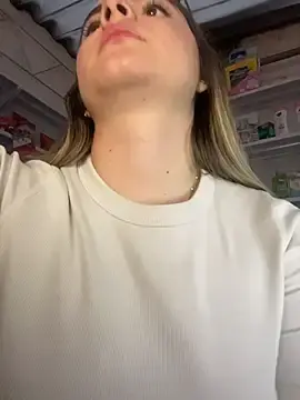 Stripchat Adult Webcam of imlindapink