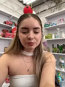 Stripchat Free Porn Cam of imlindapink