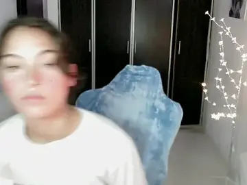 Stripchat Sex Cam of Dolce_more
