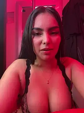 Stripchat Live Sex Cam of Maddy_Rouse_
