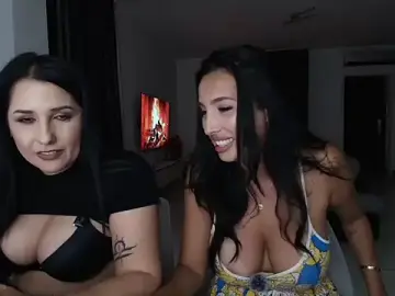 Stripchat Nude Webcam of Gabrielaaxxx