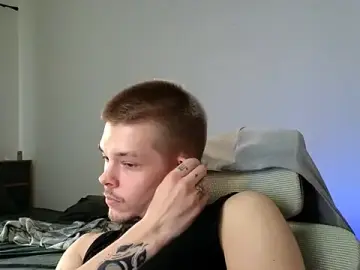 Stripchat Live Sex Cam of DENIS_HERE