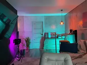 Stripchat Live Porn of izi-fox