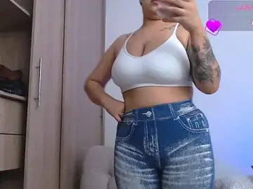 Stripchat Sex Cam of valeria4