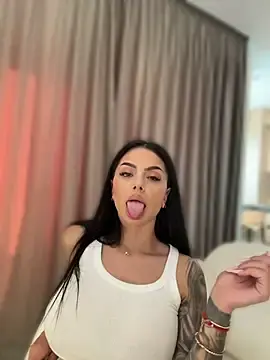 Stripchat Live Sex of Ivy_Trixx