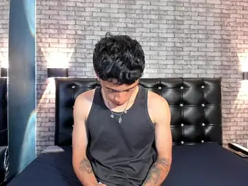 Stripchat Best Webcam of Mike_red