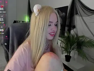 Stripchat Adult Webcam of RisoSweet