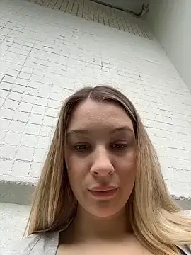 Stripchat Nude Webcam of SashaCatt