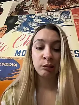 Stripchat Adult Webcam of SashaCatt