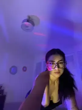 Stripchat Free Porn Cam of SweetHushviolet