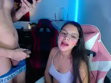 Stripchat Live Porn of jessi_and_boy
