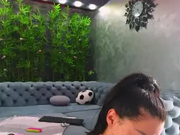 Stripchat Nude Webcam of Theowonder