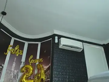 Stripchat Best live sex cam show of AlexLenox_